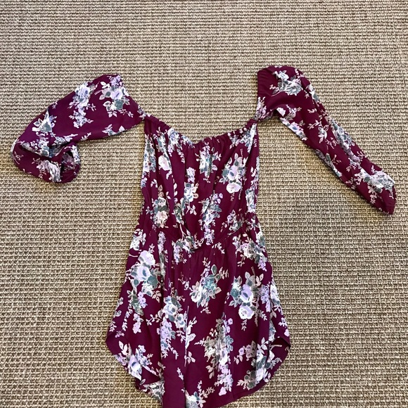 Flynn Skye Dresses & Skirts - Almost like New -Flynn Skye Long Sleeve Bae Romper